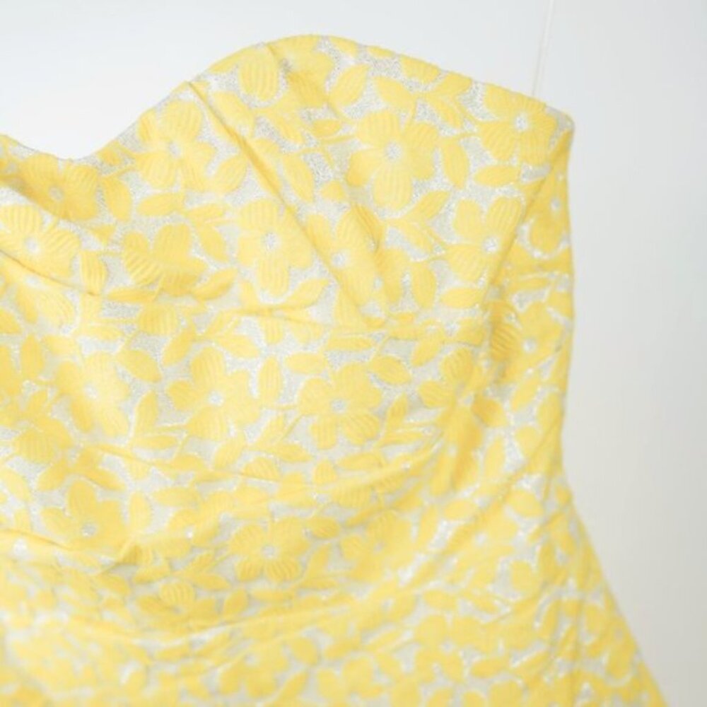Alice + Olivia Grove Yellow Strapless Sculpted Dress - Picture 5 of 8